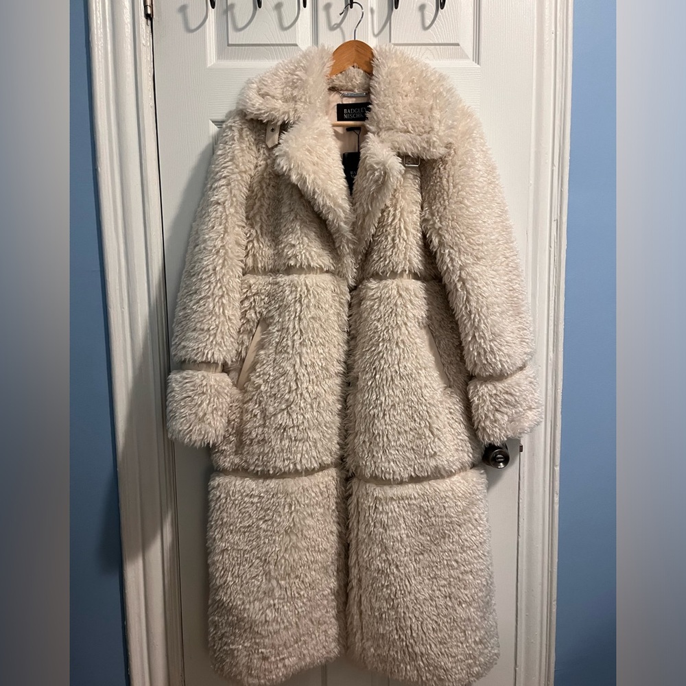 Badgley Mischka Yara Luxe Faux-Fur Coat Size M